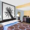 Отель Super 8 by Wyndham Sarasota Near Siesta Key, фото 4