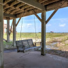 Отель Saltaire - Pet Friendly! Amazing Wrap Around Porch - Steps From The Bay And A Short Walk To The Gulf, фото 19