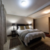 Отель 12 On Brecher Guest House, фото 3
