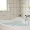 Отель Restful Holiday Home in Ringkøbing With Whirlpool, фото 5