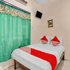 Отель Homestay Jenggolo by Oyo Rooms, фото 35