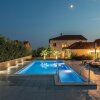 Отель Amazing Home in Split With Wifi and 5 Bedrooms, фото 14