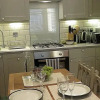 Отель Clapham - magnificent new two-bed flat with private garden, фото 9