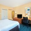 Отель Fairfield Inn & Suites by Marriott Lakeland Plant City, фото 7