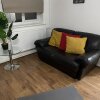 Отель Tividale Mews B69 2 Bed Flat With Garden Parking, фото 2