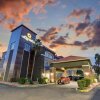 Отель La Quinta Inn And Suites Phoenix I-10 West в Финиксе