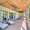 Отель Lakefront 'bella Vista Lakeside Treehouse' w/ Dock, фото 12