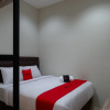 Отель RedDoorz @ Jalan Kartini Semarang, фото 8