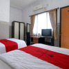 Отель RedDoorz Plus near Undip Tembalang, фото 7