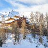 Отель Cozy Apartment Located Just 100 M. From the Slopes of Plagne, фото 1