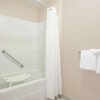 Отель Ramada Limited 100 Mile House, фото 15
