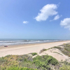 Отель Bright Crystal Beach House, Walk to Coast!, фото 20
