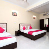 Отель OYO 16109 Hotel Ayaan, фото 19