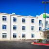 Отель Holiday Inn Express Hotel & Suites Bastrop, an IHG Hotel, фото 2