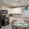 Отель Anchor Court #1 2 Bedroom Home, фото 8