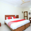 Отель Raja By OYO Rooms, фото 19