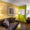 Отель Comfort Suites Forsyth near I-75, фото 25