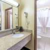 Отель QUALITY INN & SUITES FRANKLIN, фото 24