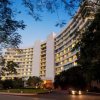 Отель Lakeside Chalet, Mumbai - Marriott Executive Apartments в Мумбаи