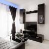 Отель Monochrome style 1bdrm Apt close to city center, фото 4