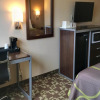 Отель 402 Hotel, фото 5