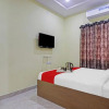 Отель OYO 89390 Hotel R Square, фото 5