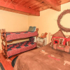 Отель Lakefront Ranch House, фото 3