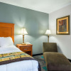 Отель Quality Inn & Suites, фото 3
