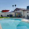 Отель Tempe Home w/ Hot Tub Next to Papago Park, фото 17