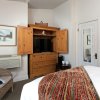 Отель New Listing! The Brighton Suite At De La Vina Inn Studio Bedroom Hotel Room, фото 6