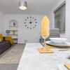 Отель Lark Rise Apartments в Кроули 