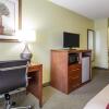 Отель Holiday Inn Express Hotel & Suites Black River Falls, фото 46