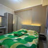 Отель OYO 93424 Apartemen The Suite Metro By Salman, фото 7