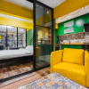 Отель Flat w Jacuzzi and Backyard 6 min to Kadikoy Coast, фото 2