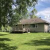 Отель 3-Bedroom Lakefront House, фото 1