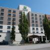 Отель Holiday Inn Express Vancouver Airport Richmond, an IHG Hotel, фото 13