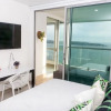 Отель Modern 1BR Wifi Breathtaking Oceanviews by Huespedia, фото 6