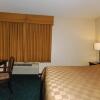 Отель California Inn and Suites Bakersfield, фото 47