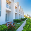 Отель Beach Townhouses #C2 - Apartamento por Carpediem, фото 1