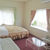 Отель Shirahama Pension Hyakumanbon No Bara, фото 5