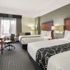 Отель La Quinta Inn & Suites by Wyndham DFW Airport South / Irving, фото 15