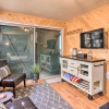Отель Curly Cabin - 1964 by Big Bear Vacations, фото 13