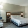 Отель Holiday Inn Express & Suites Charlottesville, an IHG Hotel, фото 10