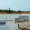 Отель Lush Apartment With Roof Terrace, фото 16