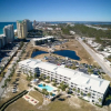 Отель Ground floor condo walking distance to the Beach, фото 38