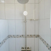 Отель Spacious 4-bedroom Apartment 2 km From Eagle Beach, фото 11