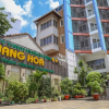 Отель RedDoorz Plus near Hoang Van Thu Park, фото 1