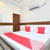 Отель Oyo 18709 Hotel Yatri Niwas, фото 11