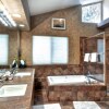 Отель No. 39 Gold Rush Resort - 4 Br Home, фото 8