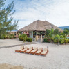 Отель Little Harvest Caye- Private Island, фото 15